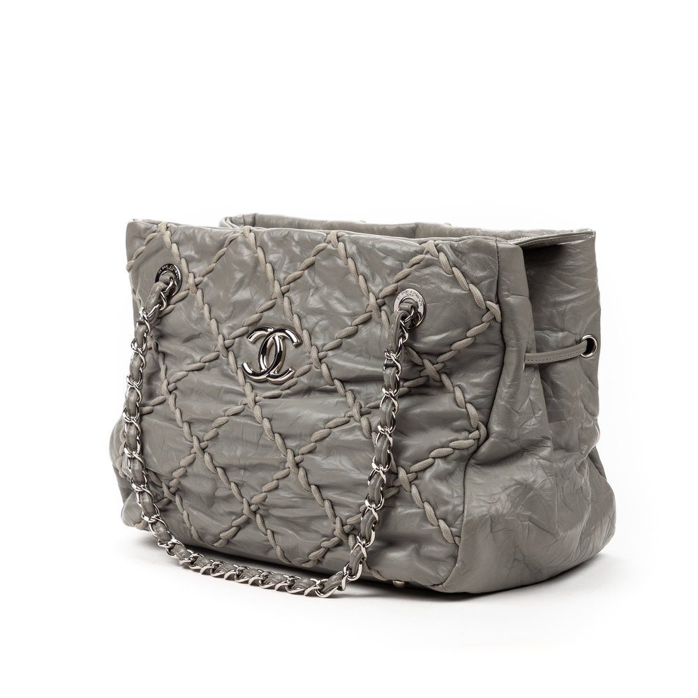 Chanel Shopper